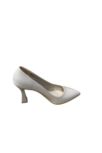 WHİTE LİNE Γυναικείο λουστρίνι με τακούνι Stiletto