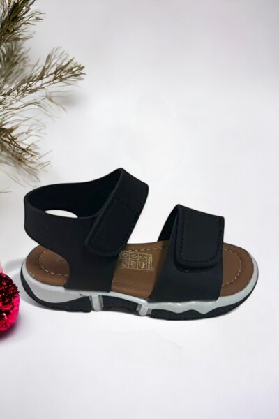 Ponchiq Black Children's Strappy Brown Sandals