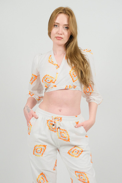 SİDE OTANTİK Tie-Up Double-Breasted Crop Blouse & Jogger Pants Two-Piece Set ...