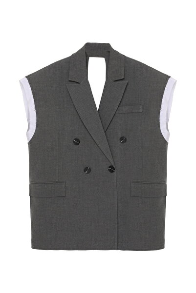 Quzu سترة غارني بتفاصيل مميزة وظهر مكشوف باللون الرمادي الداكن