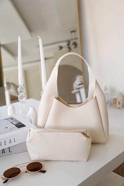 LİZZY BAG Krem Suni-Şık Deri , Çıtçıtlı, Tek Bölmeli, Fermuarlı Makyaj Çantal...