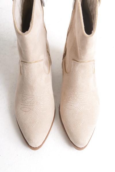 meyra'nın ayakkabıları Women's Beige Matte Short Cowboy Boots