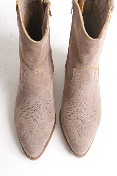 meyra'nın ayakkabıları Жіночі короткі ковбойські чоботи з матового норки