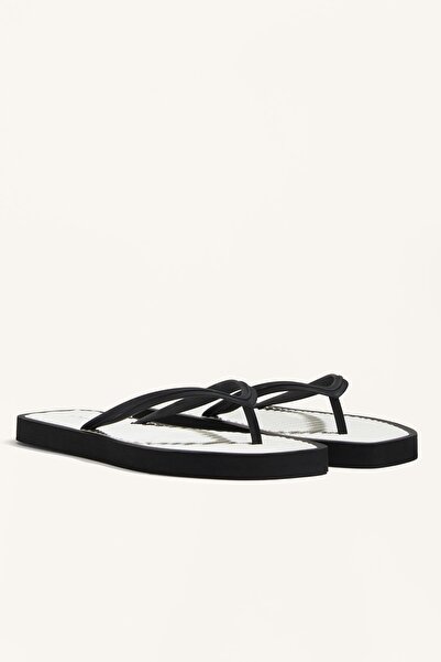 Oysho Textured beach sandals