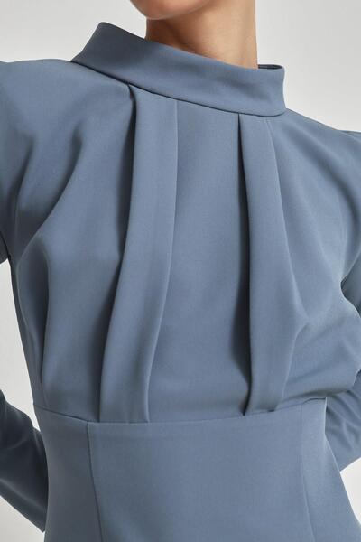 Setre Кварцовий комір, драпірування, деталізована талія, повний крій, довгі рукави