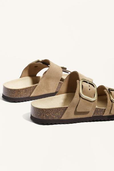 Oysho Buckle split-leather slides