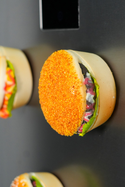 Bonila Handmade Yumuşak Tatlı Dekor: Hamburger Magnet ve Dekoratif Masa Akses...