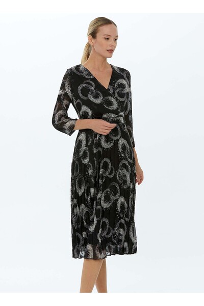 Selen Kruvaze Yaka Emprime Siyah Standart Kadın Elbise 22KSL7201