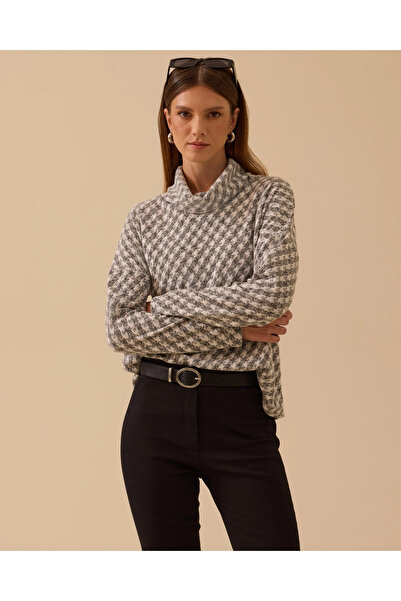 SEÇİL Kazayağı Desenli Degaje Yaka Triko Bluz