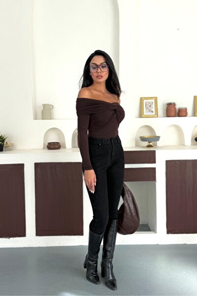 Safgiyim44 Cross Neck Long Sleeve Blouse - Brown