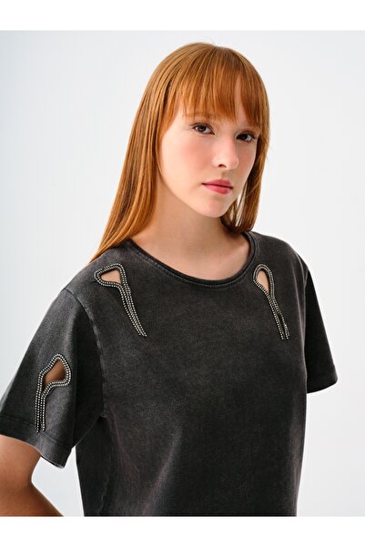 Loft Women's Regular Fit T-Shirt - Sleeves