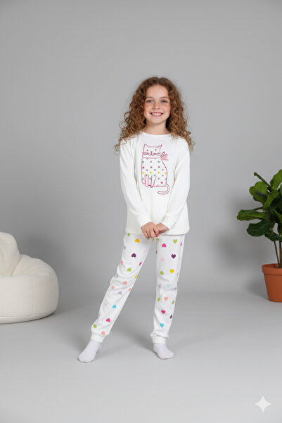 MADALİNA Lány - 100% pamut krémszínű szívmintás téli pizsama szett