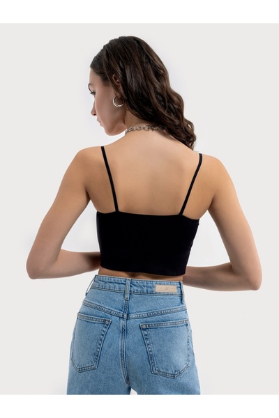 Loft Crop Female Athlete