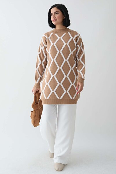 InStyle Смугастий светр з перловими деталями, камел