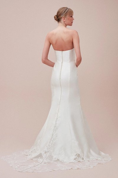 Oleg Cassini Strapless Lace Tied Fish Wedding Dress