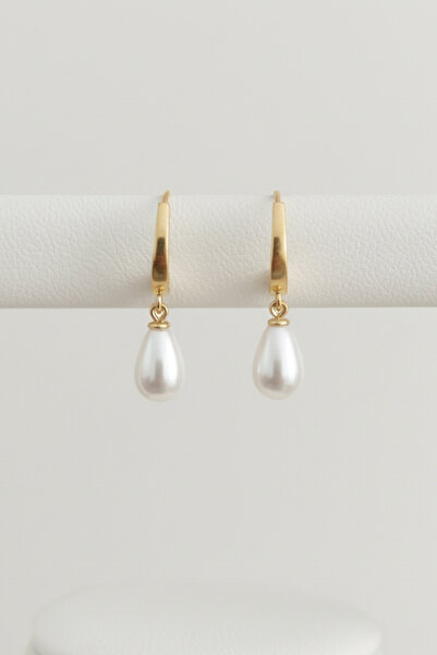 bymissmücevherat 925 Ayar Gümüş Damla Mayorka İnci Küpe Gold Renk – Zarif ve Şık Tasarım |