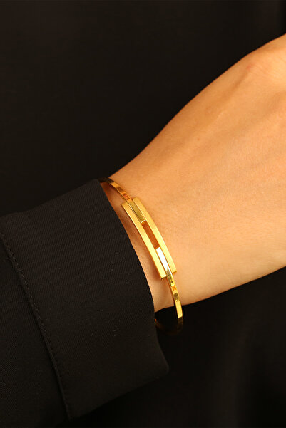 Çgk Çiğdem Gürel Kuyumculuk 8K Altın Kadın Modern Kilit Detaylı Kelepçe Bilez...