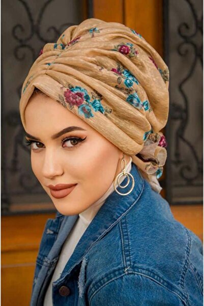 Aişe tesettür Καπέλο με αγκράφα με σχέδιο φύλλων καμήλας