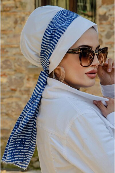 Aişe tesettür Φουλάρι με μοτίβο λευκής μπλε γραμμής