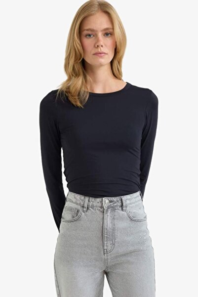 DeFacto Slim Fit με λεπτή εφαρμογή με λαιμόκοψη με μακρύ μανίκι (25 AU)