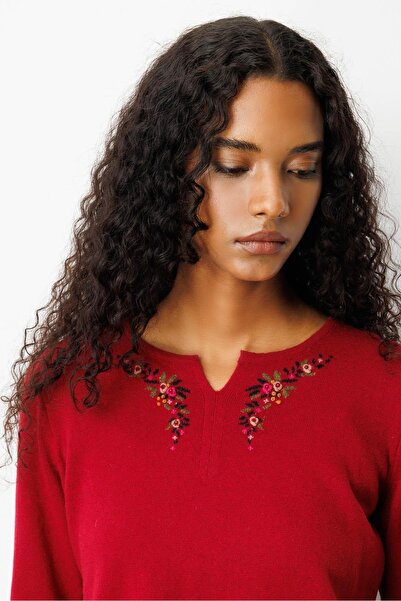 Desen Triko Women's Crew Neck Embroidered Edge Wool Blouse V.Çürüğü