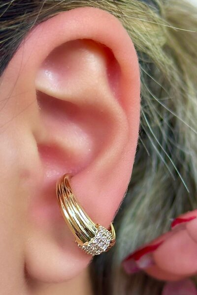 TAKIŞTIR Altın Renk Taş Detaylı 14K Altın Kaplama TX Ear Cuff (Tek)