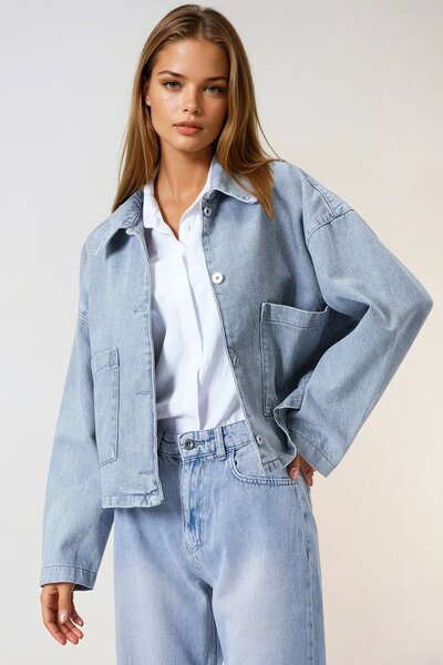 VAGGON Light Blue Double Pocket Button Closure Denim Jacket