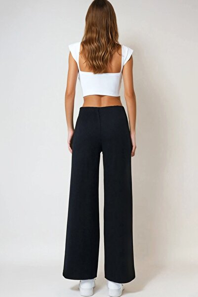 VAGGON Women's Black Elastic Waist Pocketless Palazzo Trousers Vs01027