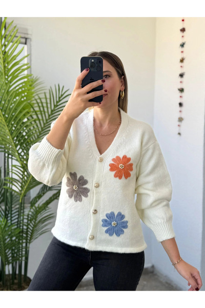Kubos Moda Ecru Women's Cardigan with Floral Detail Cuffs