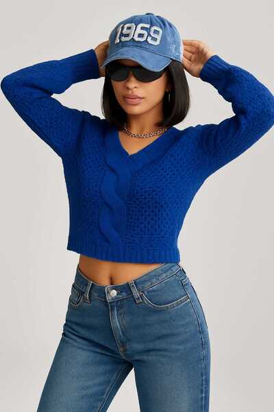 ATE ÖZGÜNEŞ TRİKO TEKSTİL Honeycomb Knitting, with Large Hair Braid in the Mi...