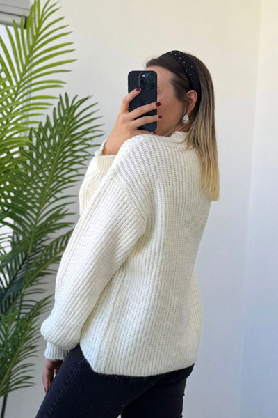 Kubos Moda Balloon Sleeve Pearl Embroidered Ecru Women's Knitwear Sweater