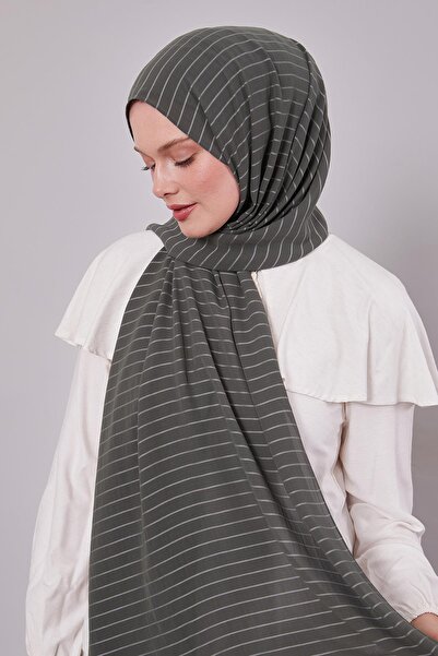 Levidor شال كاز مخطط باللون الأخضر