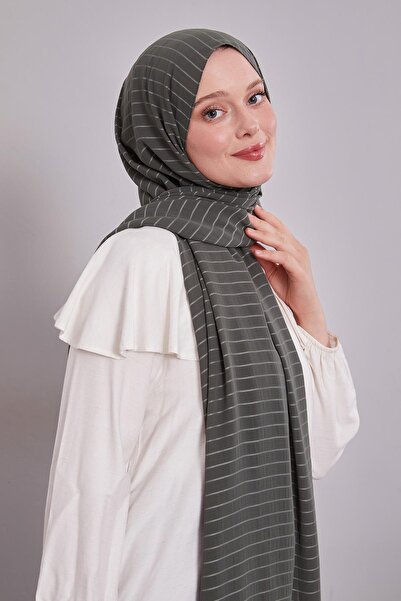 Levidor شال كاز مخطط باللون الأخضر