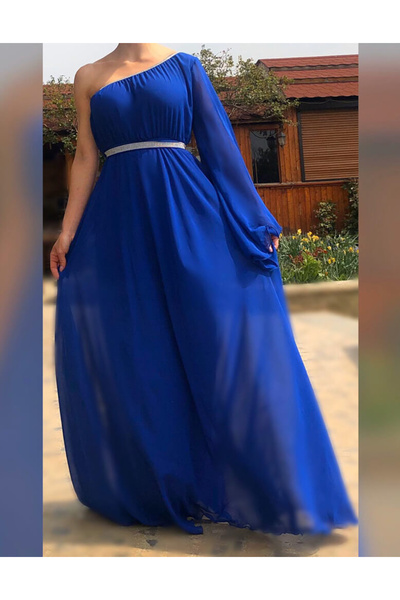 Ie Traditionala Mio Elegant Dress