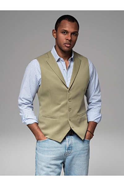 OMBRE Fitted men's structured knit vest with lapels - olive V1 OM-BLZV-0144 L