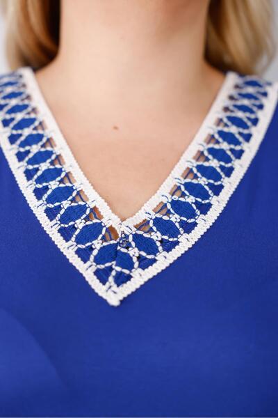 Siyezen Plus Size V-Neck Lace Detail Blouse