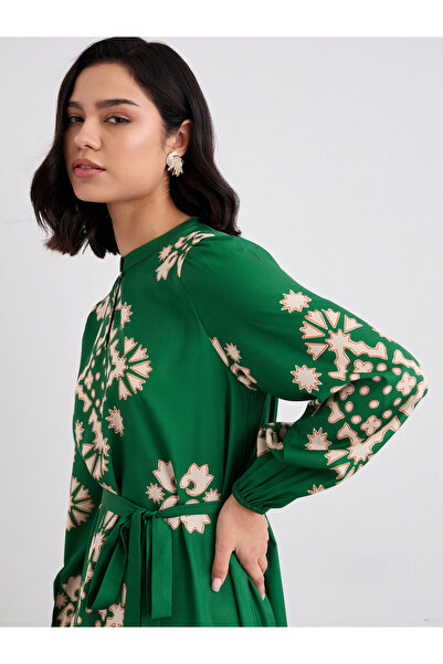 Styli Green Geometric Print Midi Dress