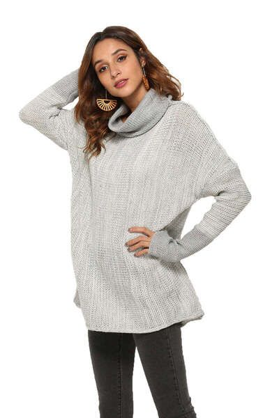 WildFashion Long knitted sweater in two tones with a loose collar Y737-18