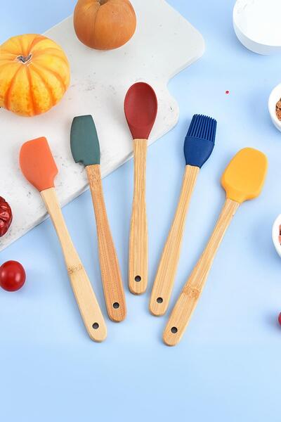 EWs 5-Piece Silicone Spatula Set 21 cm