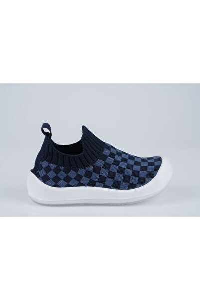 Walkids Checkerboard Patterned Children's First Step Shoes