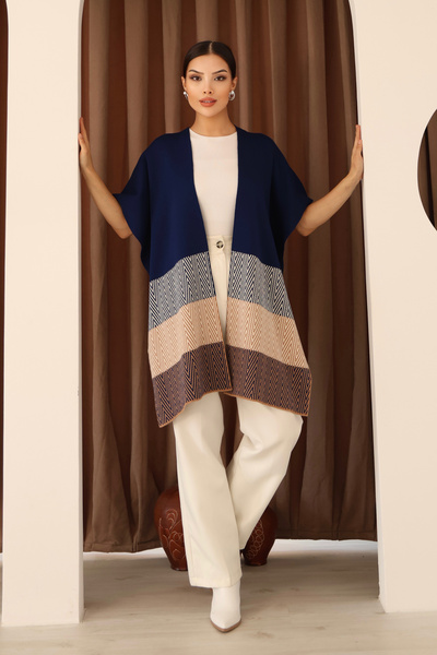 ALCHON U-Neck Sleeveless Jacquard Paneled Three Colors Standard Length Simple Stylish Elegant Seasonal Knitwear Vest Shawl