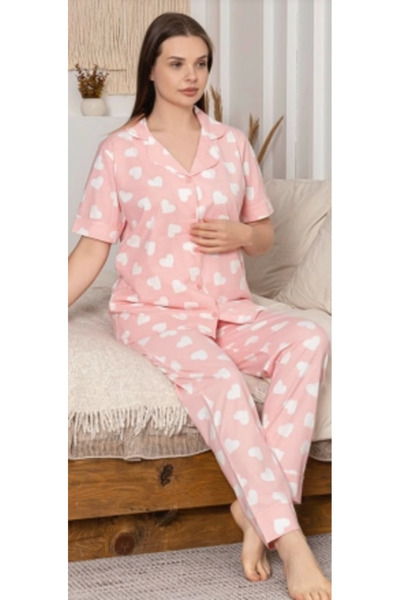 The LOG INVEST Alissa 6305 women's heart patterned pajama set with buttons