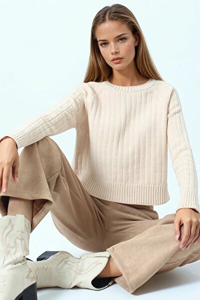 VAGGON Γυναικείο πλεκτό πουλόβερ με μακρυμάνικο λαιμόκοψη με υφή βελούδου σε μπεζ χρώμα Vs01050