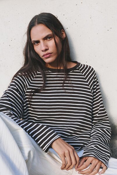 Pull & Bear Raglan long sleeve T-shirt