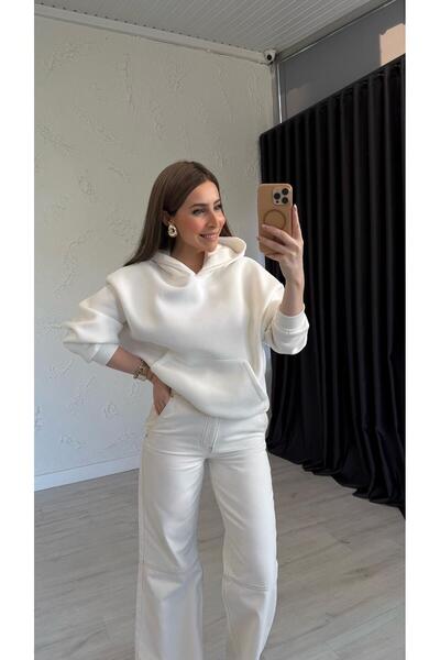 elif teke Sweatshirt with Writing on the Back White