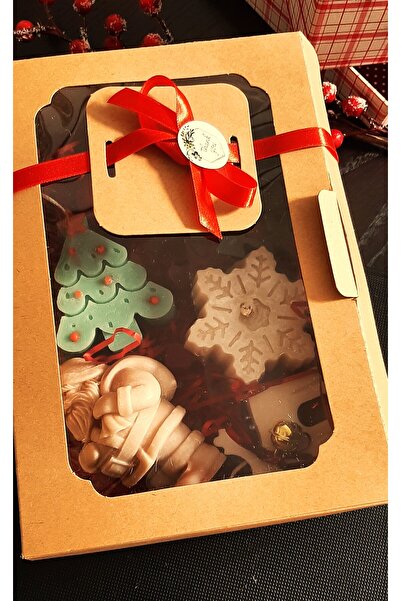 ArtINA esmaraldchic Candles in gift box with Santa Claus, Rudolf, snowflake, decorated fir trees, heart, handmade