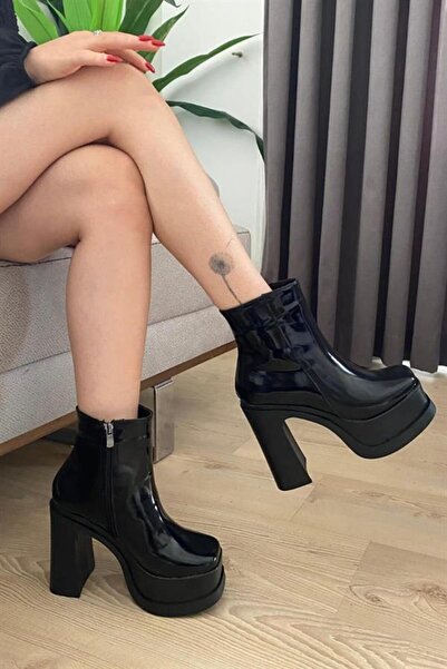 Difolia Kadın Siyah Rugan 12 cm Platform Topuklu Fermuarlı Bot