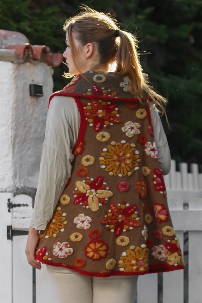 Chiccy Italian Brown Shawl Collar Sleeveless Textured Unfastened No Pocket Suzene Embroidered Cashmere Woven Vest 75 65