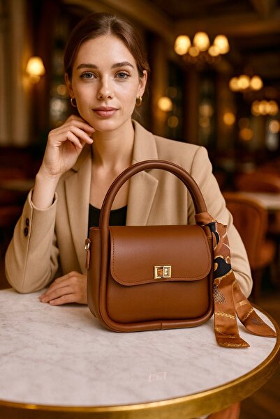 ESTUTE Lüks Gold Detaylı Şal Aksesuarlı Omuz & Çapraz Çanta