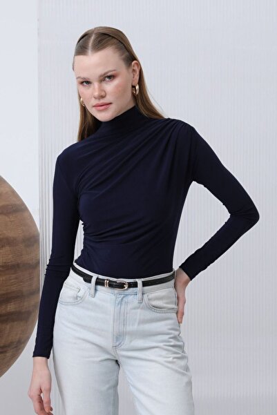 Byelmira بلوزة بزى نسائية باللون الأزرق الداكن